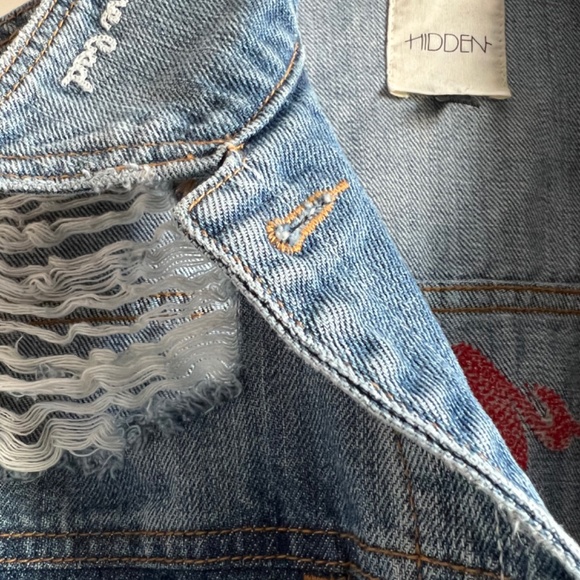 Hidden floral embroidered jean jacket S - Picture 2 of 4